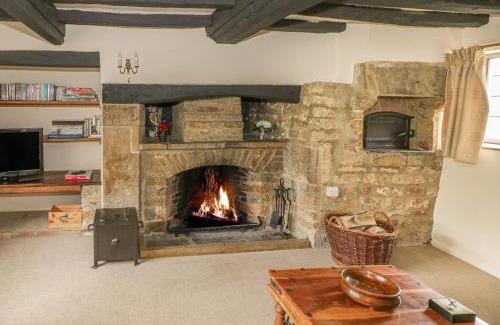 Sibford Gower House | Spring Cottage