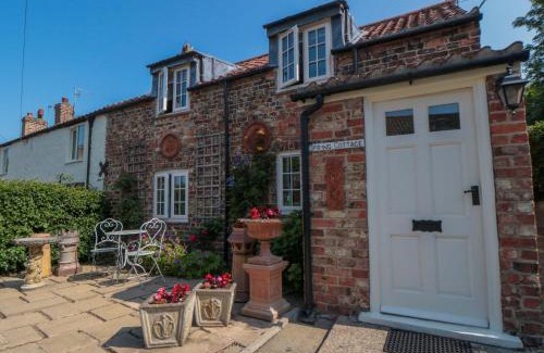 Husthwaite House | Spring Cottage