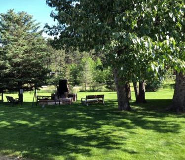 Hill City Hotel | Spring Creek Inn