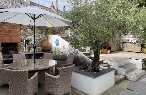Egloshayle House | Spring Garden Cottage