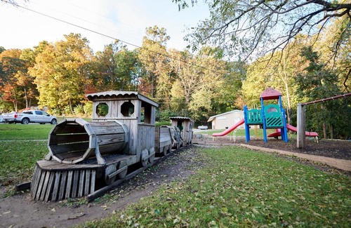 New Holland Resort | Spring Gulch Chalet 14