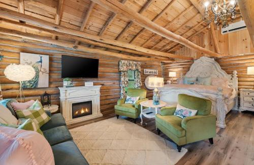 Rudy House | Spring Hill Farm - The Pampered Peacock
