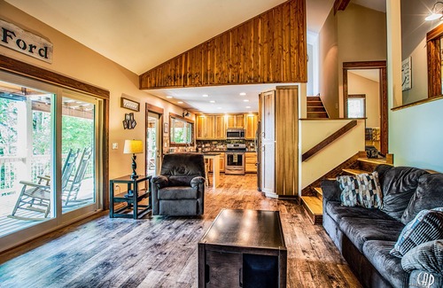 Estill Springs House | Spring Openings! Lakefront Getaway with Dock on Tims Ford Lake!