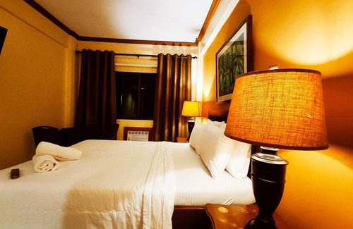 Dasmarinas Hotel | Spring Plaza Hotel