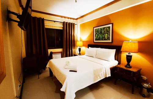 Dasmarinas Hotel | Spring Plaza Hotel