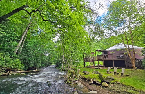 Topton House | Spring Ridge Yurt - Creekside Glamping w/Private Hot Tub