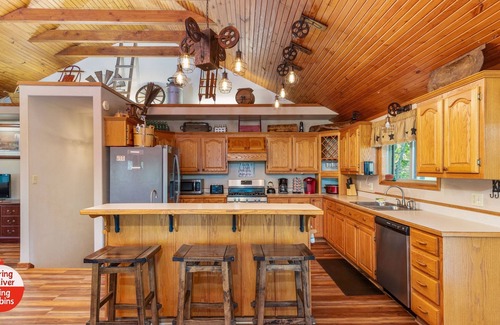 Miami Cabin | Spring River Fishing Cabins - All 4 Cabins