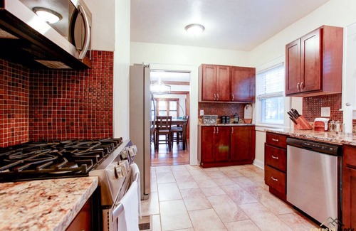 East Cleveland House | Spring Special In The HEART of Cleveland - Limited Time Offer