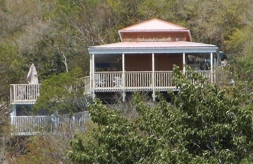 Estate Emmaus Cottage | Spring Special:Off-season rates! Off-road Experience! Tropical SolarEcoRetreat!