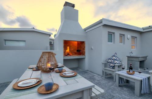 Struisbaai Apartment | Spring Tide on 28 Main Struisbaai