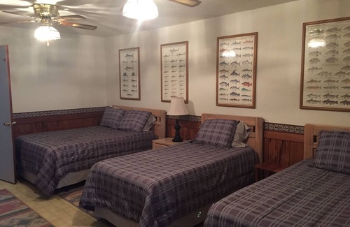Perry Hotel | Spring Warrior Fish Camp Lodge, Located on the Gulf of Mexico.