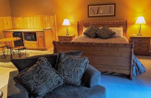 Prudenville House | Springbrook Inn Hartwick Pines