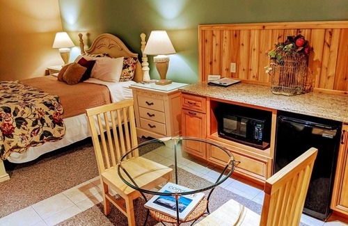 Prudenville Bed & Breakfast | Springbrook Inn Springbrook