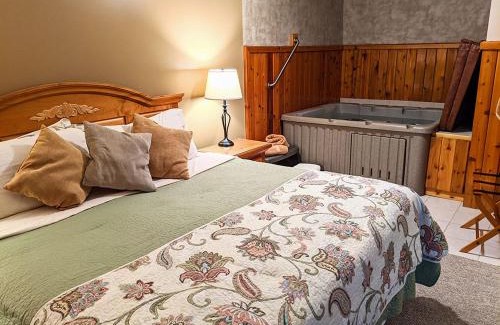 Prudenville Hotel | Springbrook Inn