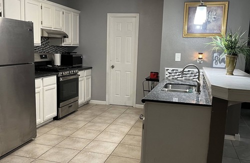 D'Iberville House | Springdale house