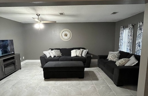 D'Iberville House | Springdale house