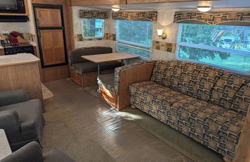 Cloyne House | Springdale Trailer at Bon Echo Family Campground | Rustic Stay w/Beach Accessn