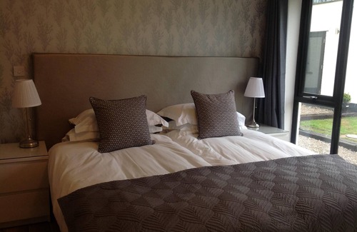 Hawarden Apartment | Springfield Aprtments, Hawarden