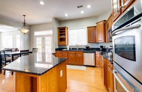 Springfield House | Springfield Sanctuary w/Spacious Deck!