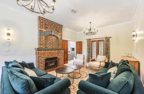 Blenheim House | Springfields Homestead - Rapaura Holiday Home