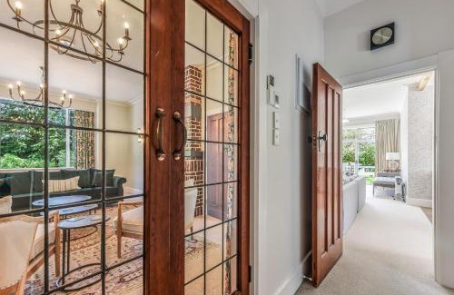 Blenheim House | Springfields Homestead - Rapaura Holiday Home