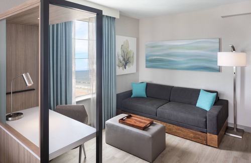 New Smyrna Beach Hotel | SpringHill Suites by Marriott New Smyrna Beach