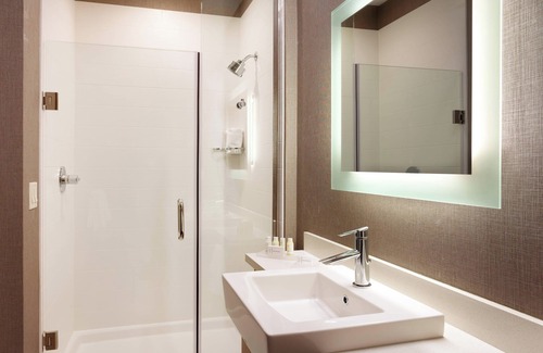 Coralville Hotel | SpringHill Suites by Marriott Coralville