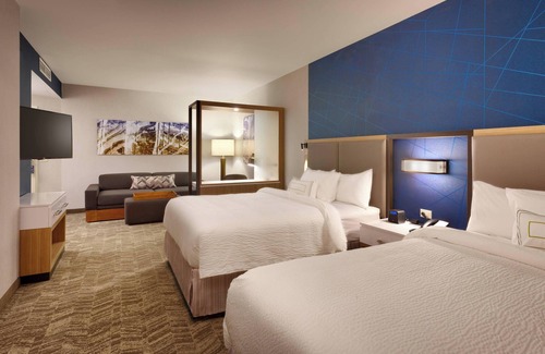 Coralville Hotel | SpringHill Suites by Marriott Coralville
