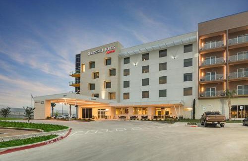 Fossil Creek Hotel | SpringHill Suites by Marriott Fort Worth Fossil Creek