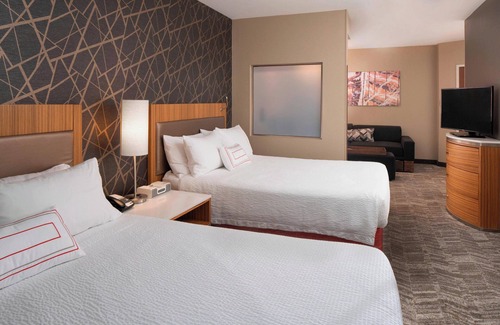Bridgeton Hotel | SpringHill Suites by Marriott St. Louis Airport/Earth City