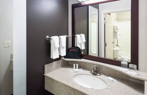 Vancouver Hotel | SpringHill Suites by Marriott Portland Vancouver
