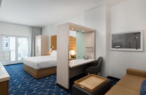 Townsite Hotel | SpringHill Suites by Marriott Oceanside Beach