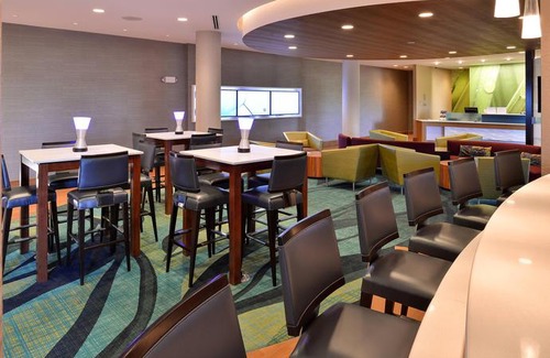 Voorhees Hotel | SpringHill Suites by Marriott Voorhees Mt Laurel/Cherry Hill
