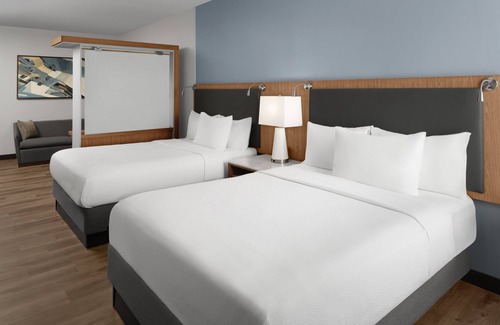 Houston Hotel | SpringHill Suites by Marriott Houston Intercontinental Arprt