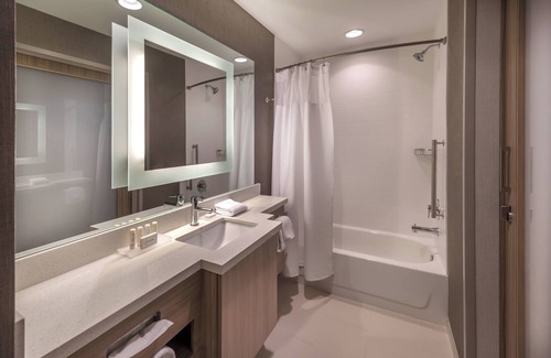 Reno/Tahoe Airport Hotel | SpringHill Suites by Marriott Reno