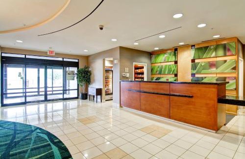 Erie Hotel | SpringHill Suites Erie