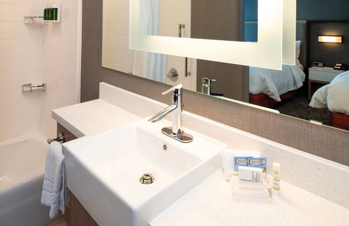 Winnetonka Hotel | SPRINGHILL SUITES KANSAS CITY NORTHEAST