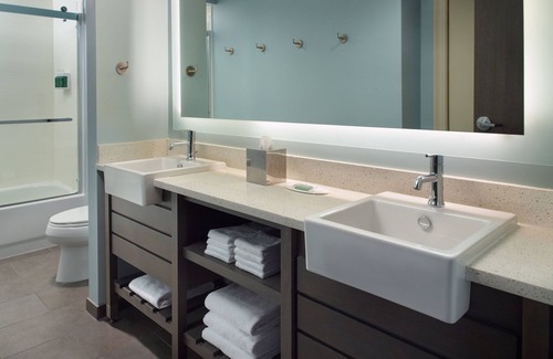 Plaza Primera Hotel | SpringHill Suites Pensacola Beach