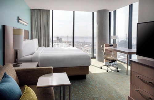 Columbia Hotel | Springhill Suites San Diego Downtown/Bayfront