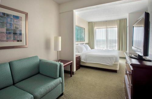 Plymouth Meeting Hotel | SpringHill Suites Philadelphia Plymouth Meeting