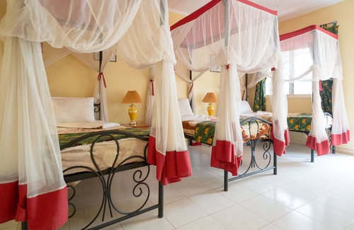 Moshi Hotel | Springlands Hotel Moshi