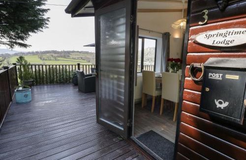 Rhyd-y-foel House | Springtime Lodge