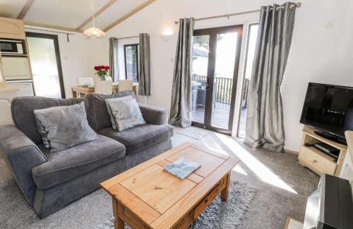 Rhyd-y-foel House | Springtime Lodge