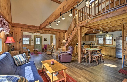 Springwater Cabin | Springwater Cabin Near Hiking, Lakes, & Vineyards