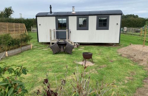Storwood House | Springwood Shepherd Huts Glamping York