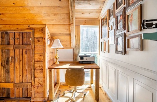 Edgewood Cabin | Spruceton Hollow - hot tub, hiking, breweries!