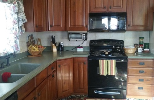 Colorado Springs Bed & Breakfast | Spurs n Lace Bed & Breakfast Inn