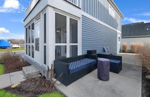Ottawa House | Spyglass Inn