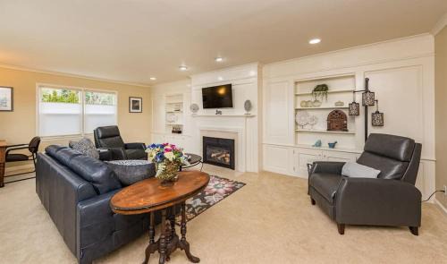 Sequim House | Sq Urban Retreat
