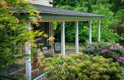 Holderness Bed & Breakfast | Squam Lake Inn